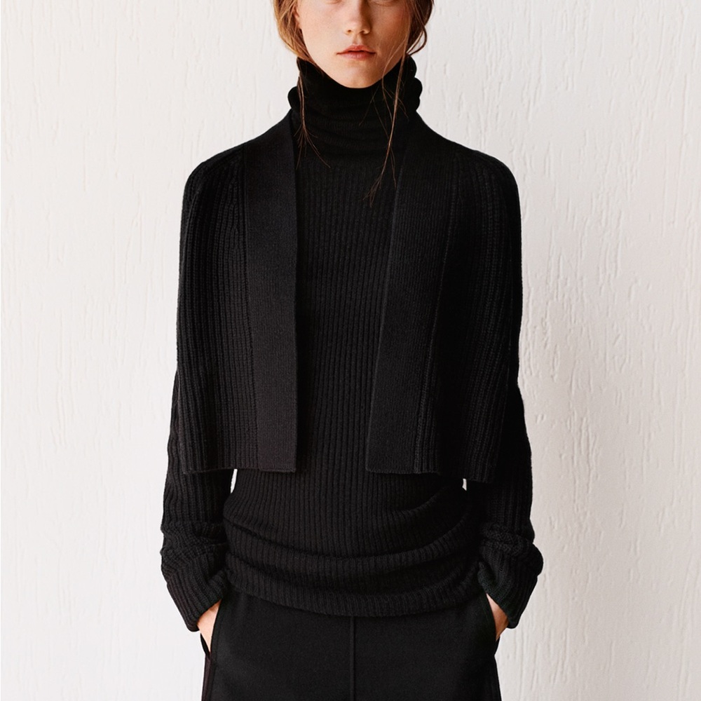 Uniqlo Lemaire 100% cashmere rib long turtleneck sweater, navy, S